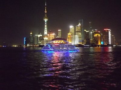 رود در مرکز شانگهای