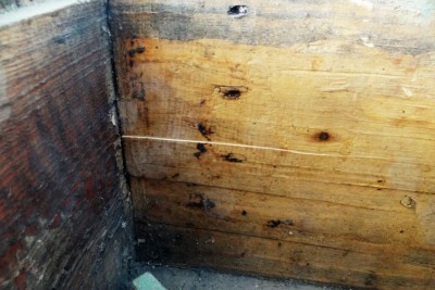 سطح داخلی کندوی چوبی نراد
